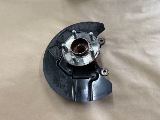 2021-2023 Ford Mustang 5.0 GT LH Driver Side Front Spindle Knuckle Hub 4 Bolt