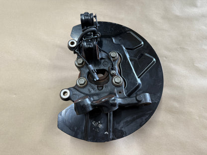 2021-2023 Ford Mustang 5.0 GT LH Driver Side Front Spindle Knuckle Hub 4 Bolt