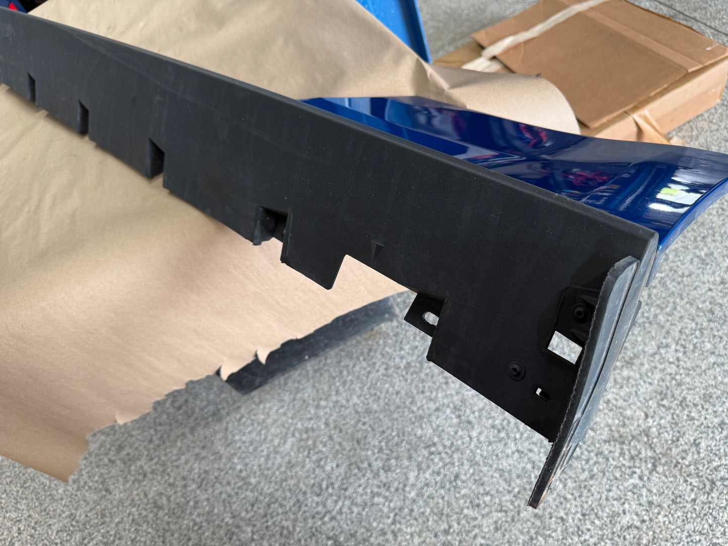2015-2023 Mustang GT V6 LH Side Skirt Molding Driver Side "N6"