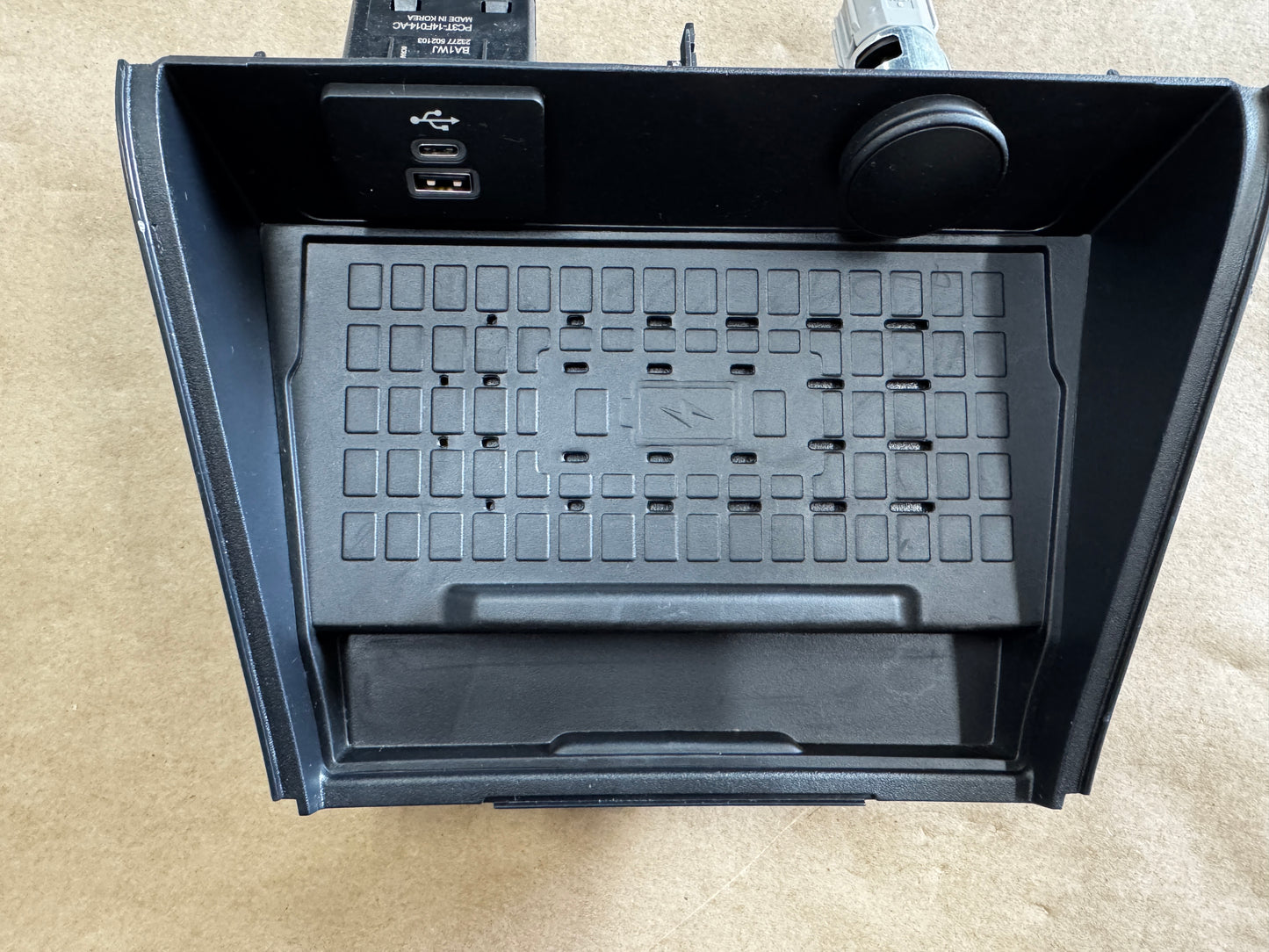 2024-2026 Ford Mustang S650 Wireless Charging Pad Trim Center Console