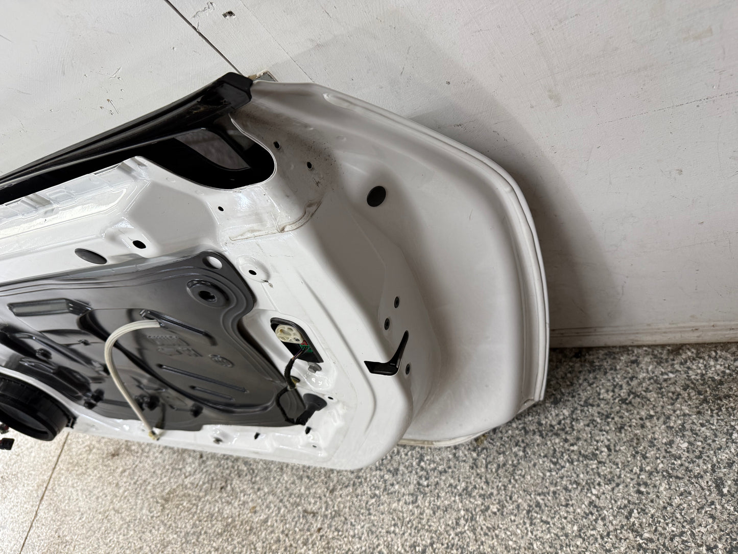 2016-2024 Camaro SS ZL1 LT RH Passenger Side Door Complete w/Glass Coupe "White"