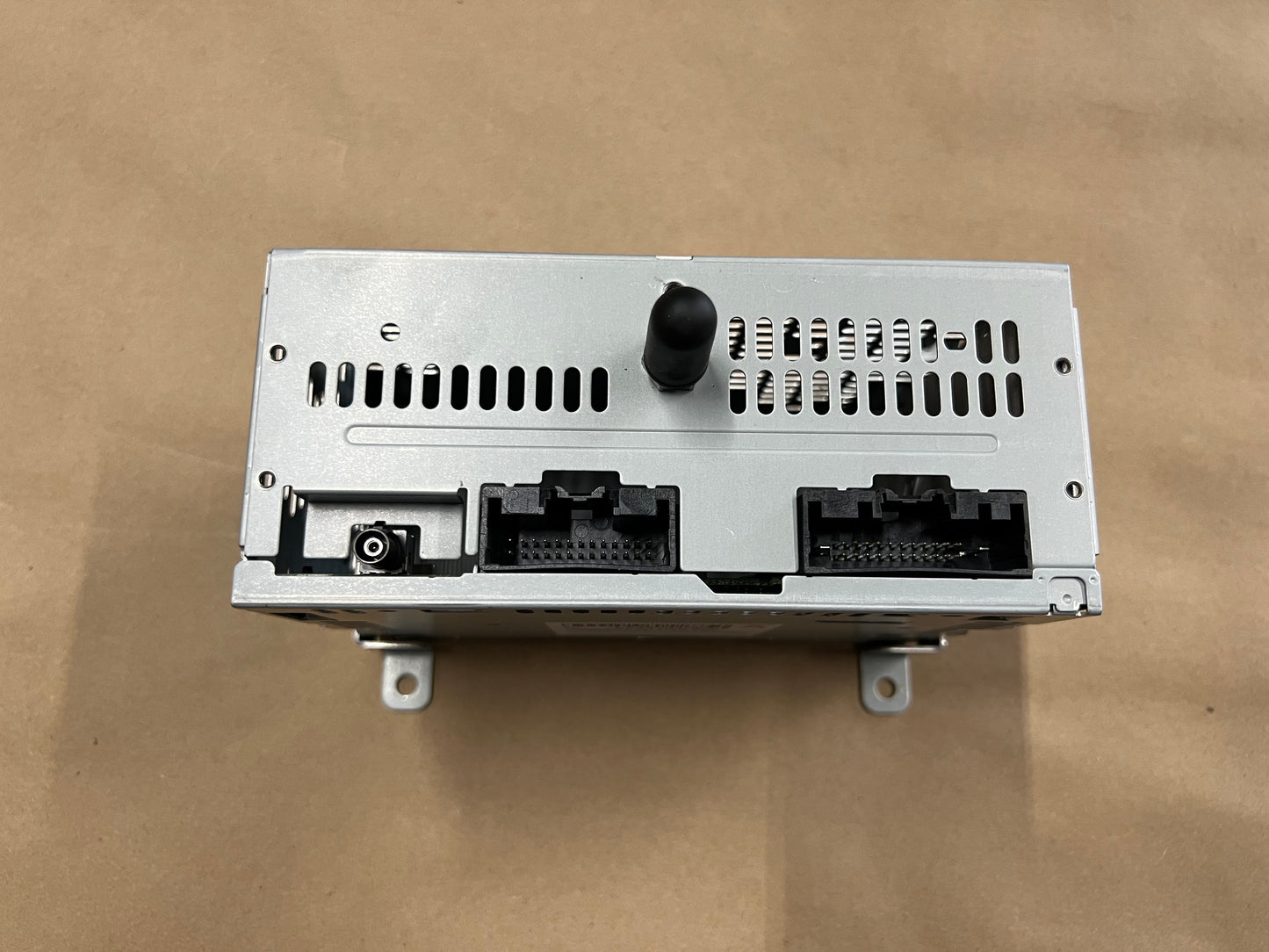 2018-2023 Ford Mustang Radio Head Unit NON Touch Screen 4" Display