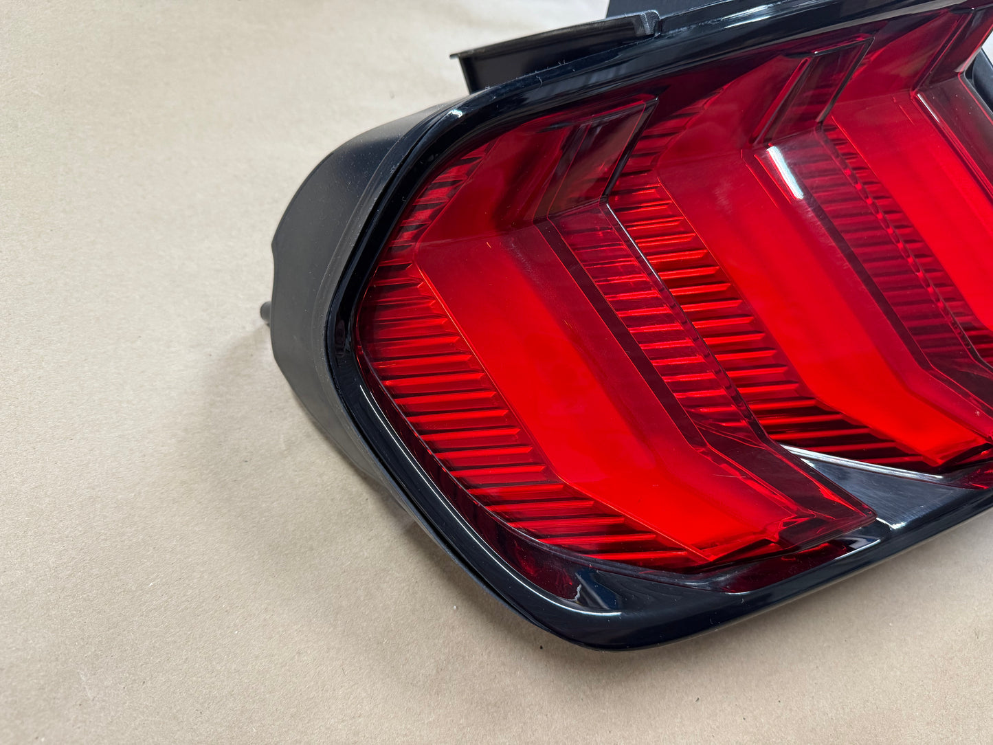 2018-2023 Ford Mustang GT350 GT V6 EcoBoost Tail Light LH Driver Side LED