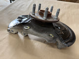 2010-2015 Chevrolet Camaro SS RH Passenger Side Front Spindle Knuckle Hub GM