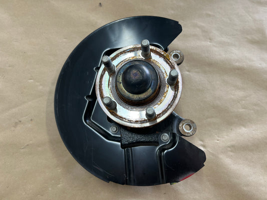 2015-2020 Ford Mustang 5.0L GT LH Driver Side Front Spindle Knuckle Hub