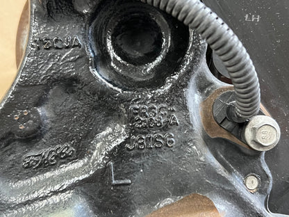 2015-2020 Ford Mustang 5.0L GT LH Driver Side Front Spindle Knuckle Hub