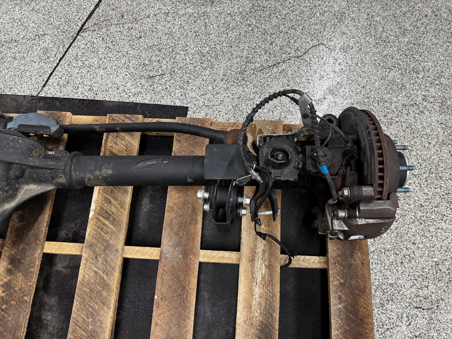 2023-2025 F-250 Super Duty Front Axle 3.73 Differential Gear 4x4 34k miles