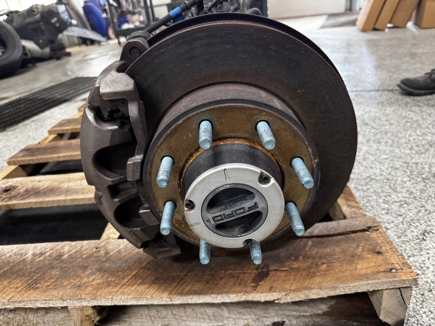 2023-2025 F-250 Super Duty Front Axle 3.73 Differential Gear 4x4 34k miles