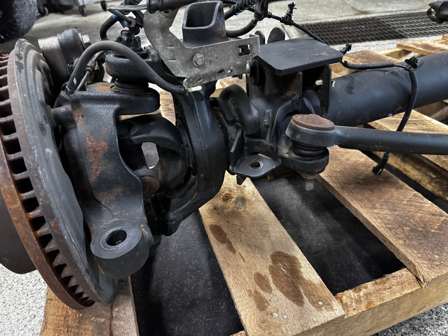 2023-2025 F-250 Super Duty Front Axle 3.73 Differential Gear 4x4 34k miles