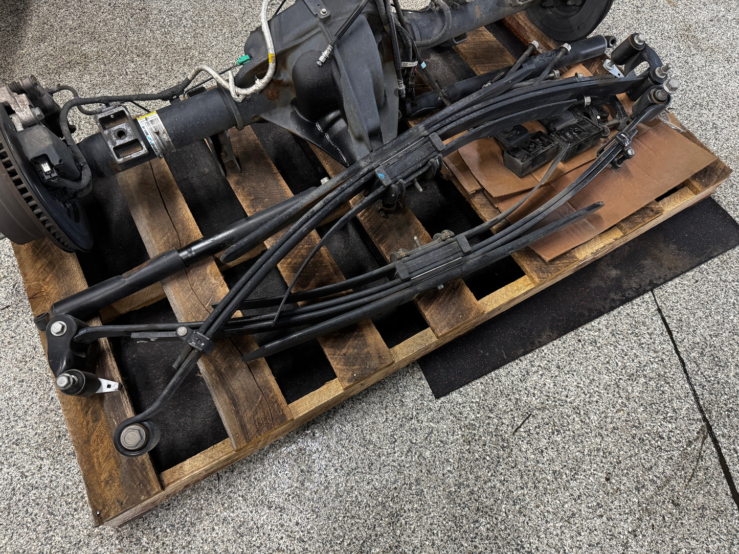2023-2025 F-250 Super Duty Rear End Axle Assembly 3.73 Differential Gear 34k mi