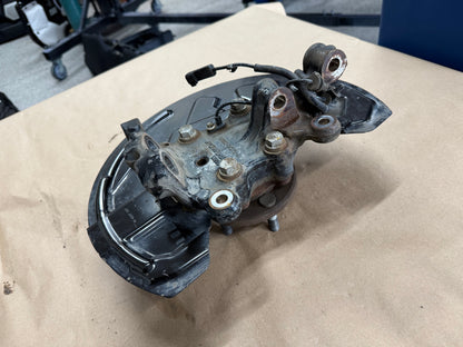 2021-2023 Ford Mustang 5.0 GT RH Passenger Side Front Spindle Knuckle Hub 4 Bolt