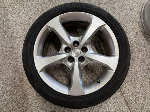 2014-2015 Chevrolet Camaro SS 20x8" Silver Wheel Rim Tire Capricorn