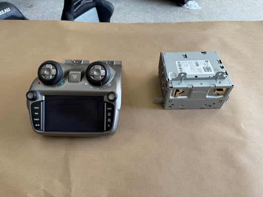 2014 Chevrolet Camaro SS MyLink Premium Radio Face Plate GM