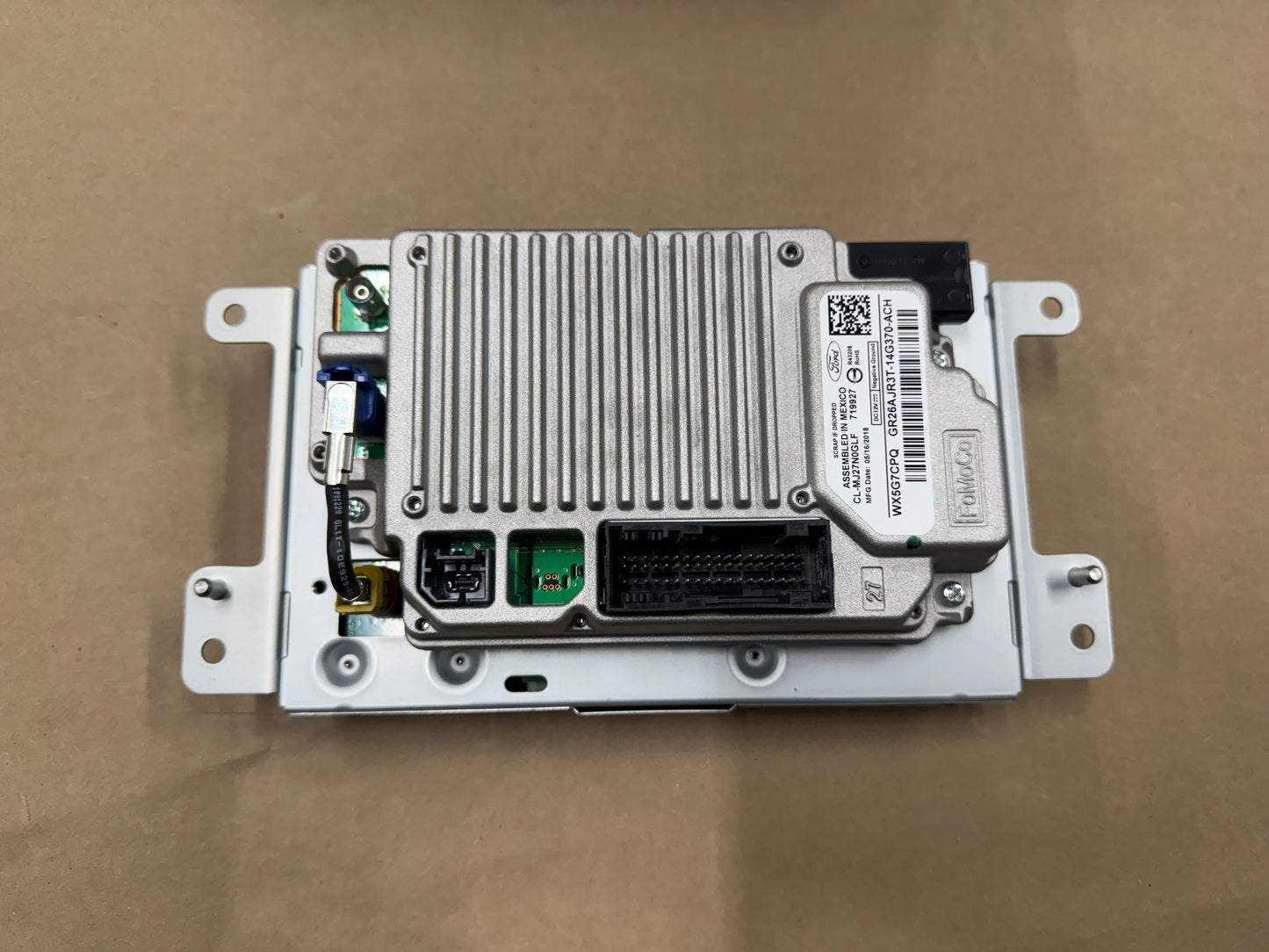 2018 Ford Mustang GT Touch Screen Face Plate Radio Module USB