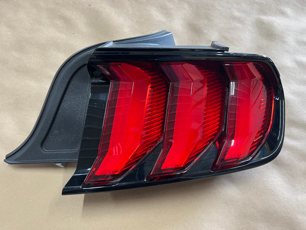 2018-2023 Ford Mustang GT V6 EcoBoost Tail Light RH Passenger Side LED