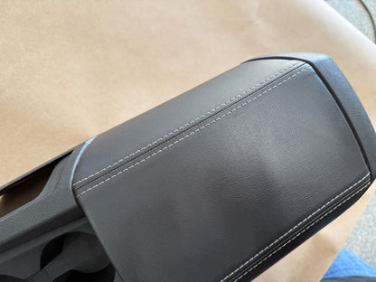2010-2015 Chevrolet Camaro SS Center Console Assembly