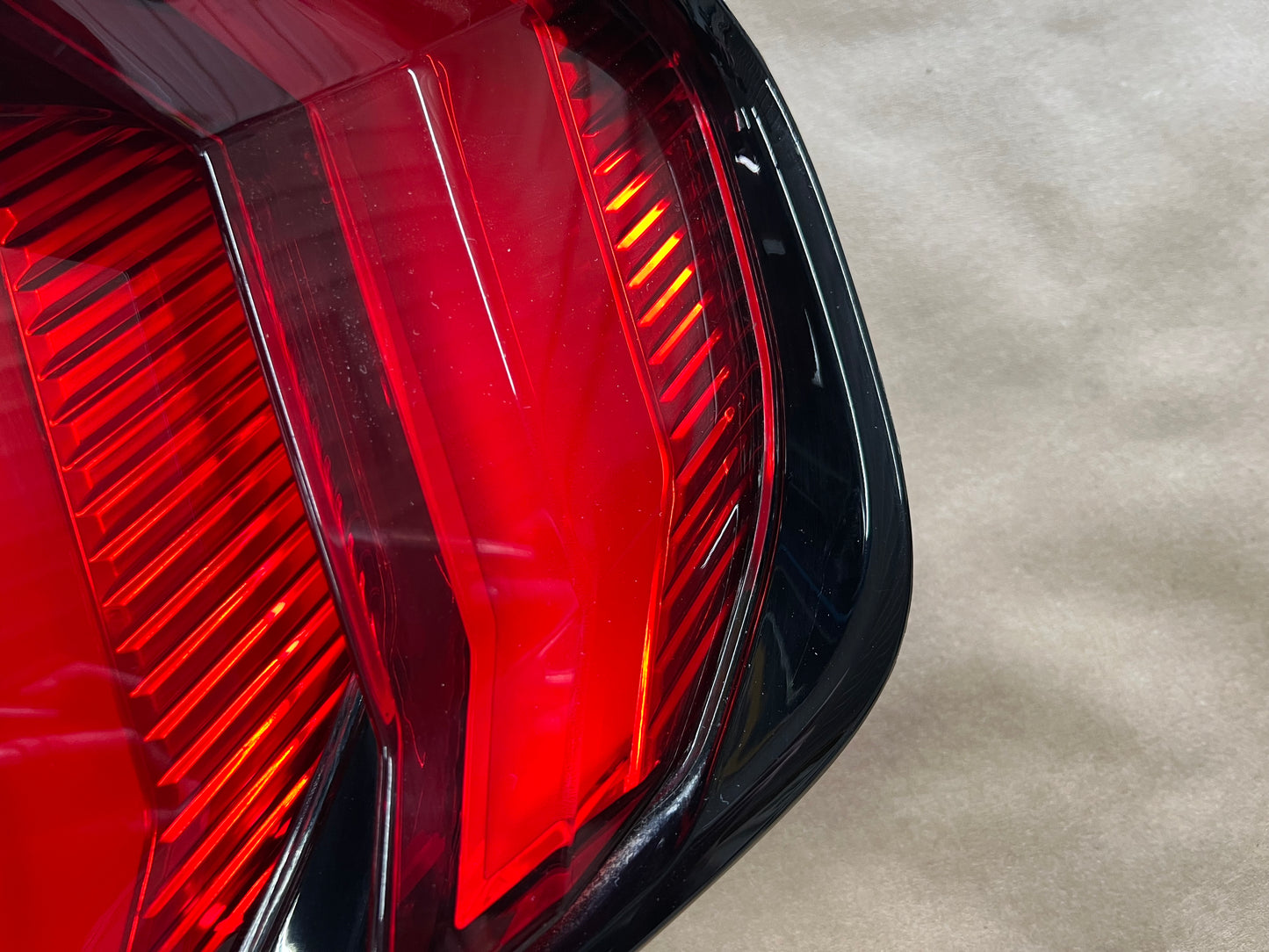 2018-2023 Ford Mustang GT V6 EcoBoost Tail Light RH Passenger Side LED