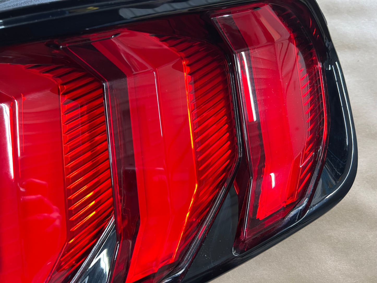 2018-2023 Ford Mustang GT V6 EcoBoost Tail Light RH Passenger Side LED
