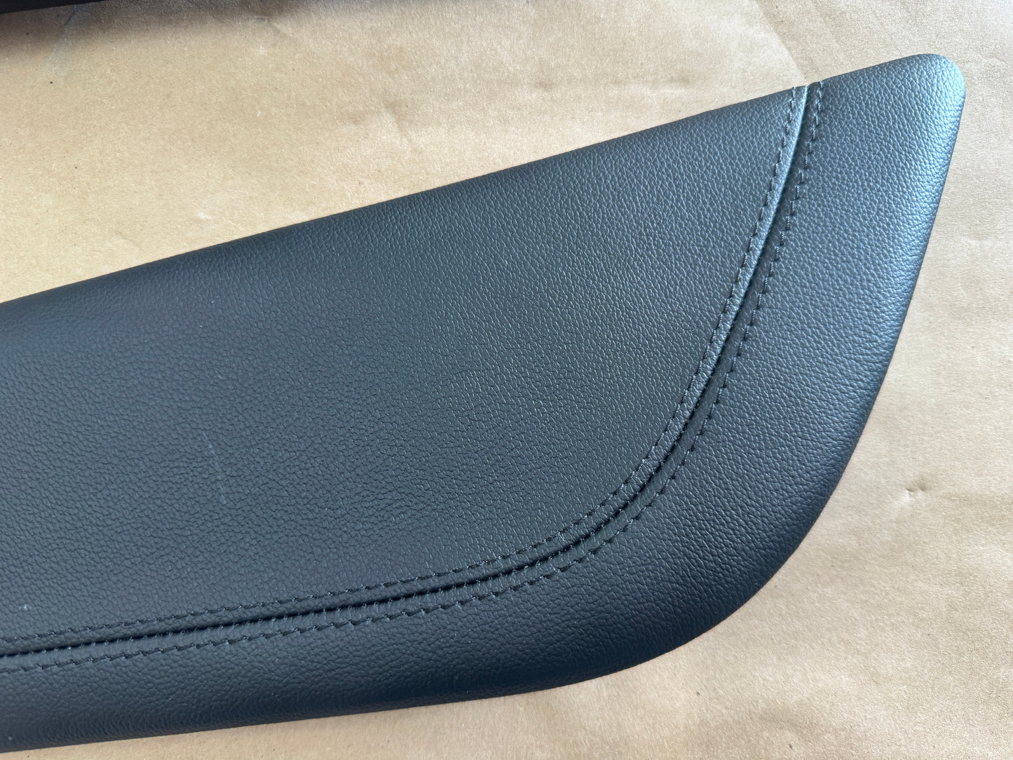 2020-2022 Mustang GT500 LH RH Passenger Driver Side Leather Knee Pad Panel