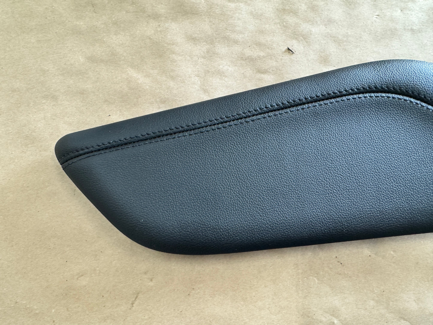 2020-2022 Mustang GT500 LH RH Passenger Driver Side Leather Knee Pad Panel