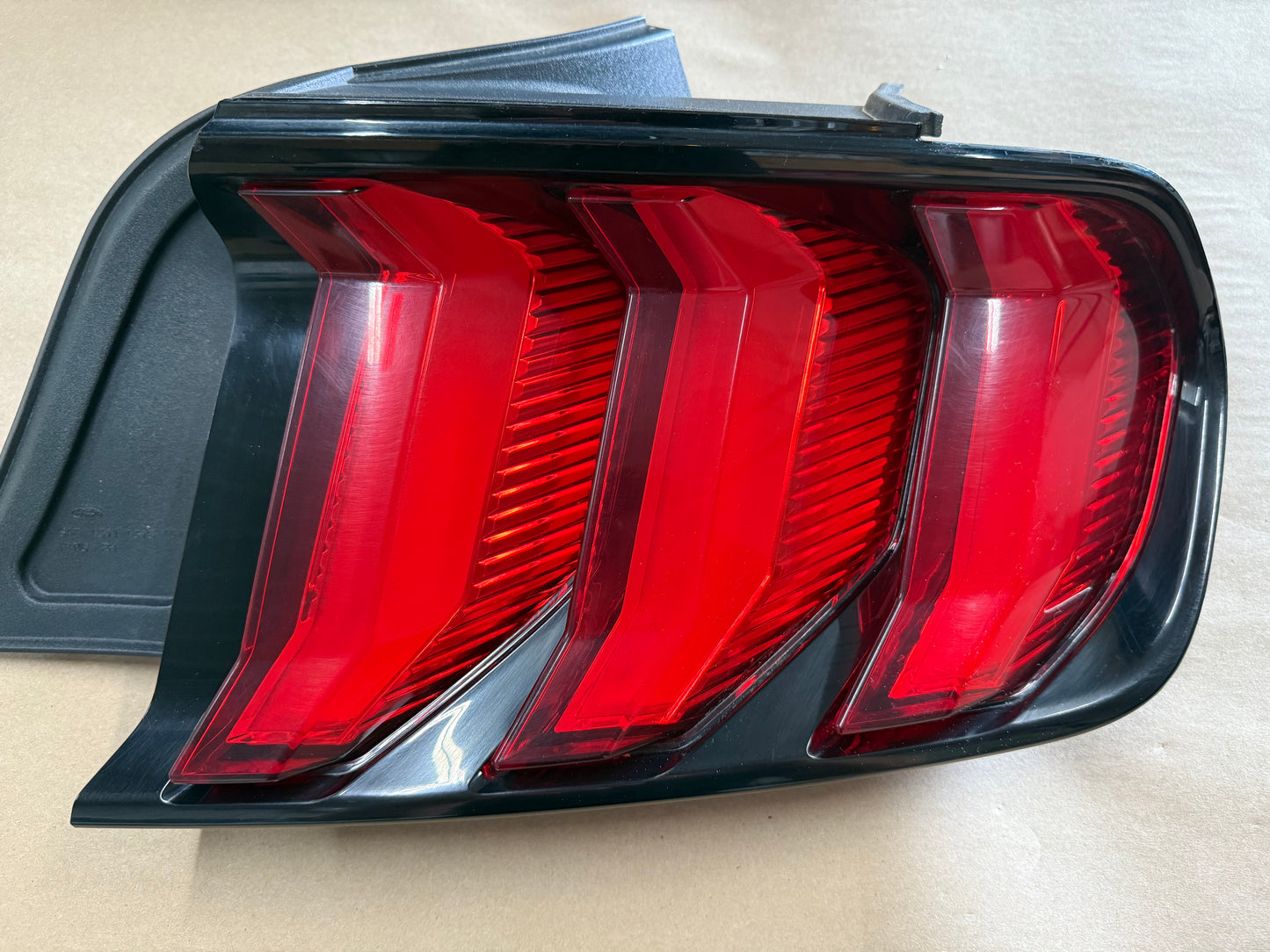 2018-2023 Ford Mustang GT V6 EcoBoost Tail Light RH Passenger Side LED