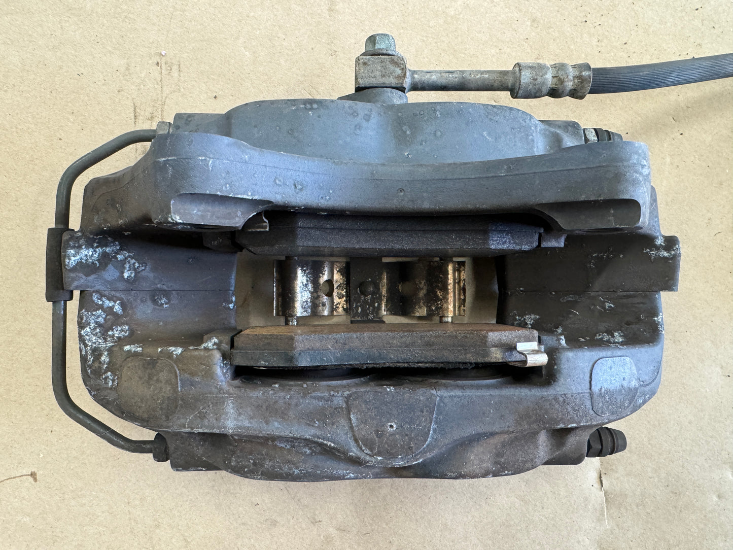 2010-2015 Chevrolet Camaro SS Brembo Rear Brakes Calipers - OEM