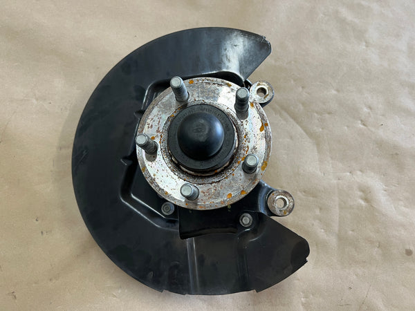2015-2020 Ford Mustang 5.0L GT LH Driver Side Front Spindle Knuckle Hub