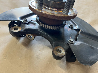 2015-2020 Ford Mustang 5.0L GT RH Passenger Side Front Spindle Knuckle Hub - OEM