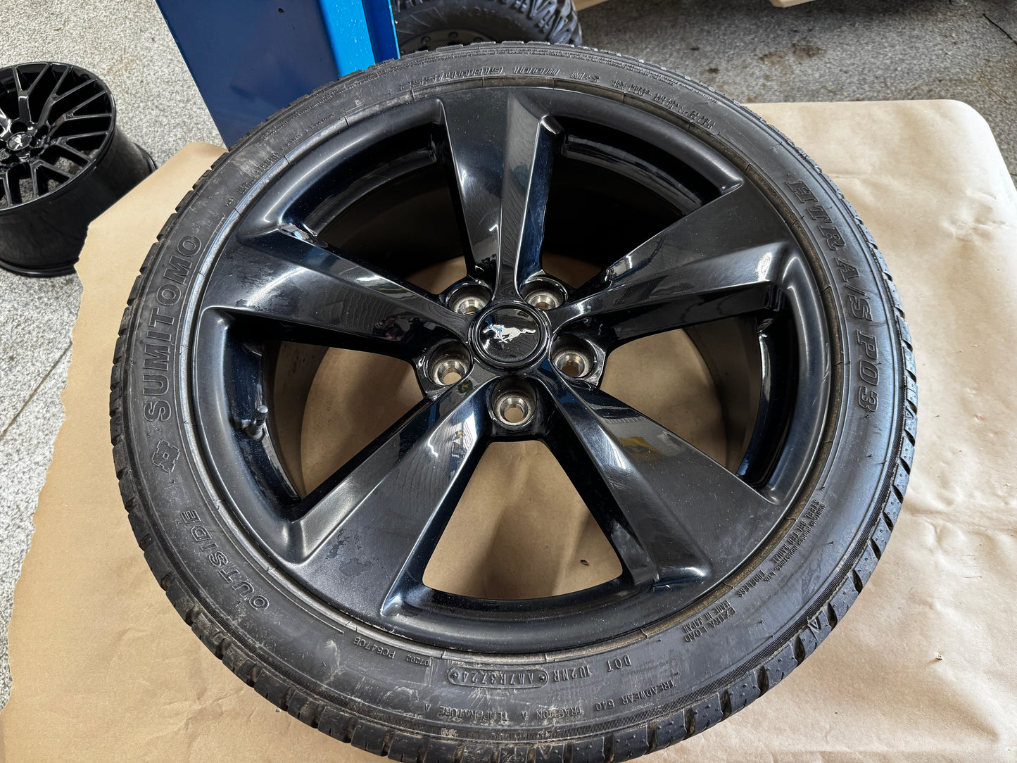2018-2023 Ford Mustang GT Black Wheel Rim 19"x8.5" Sumitomo 255/40/19