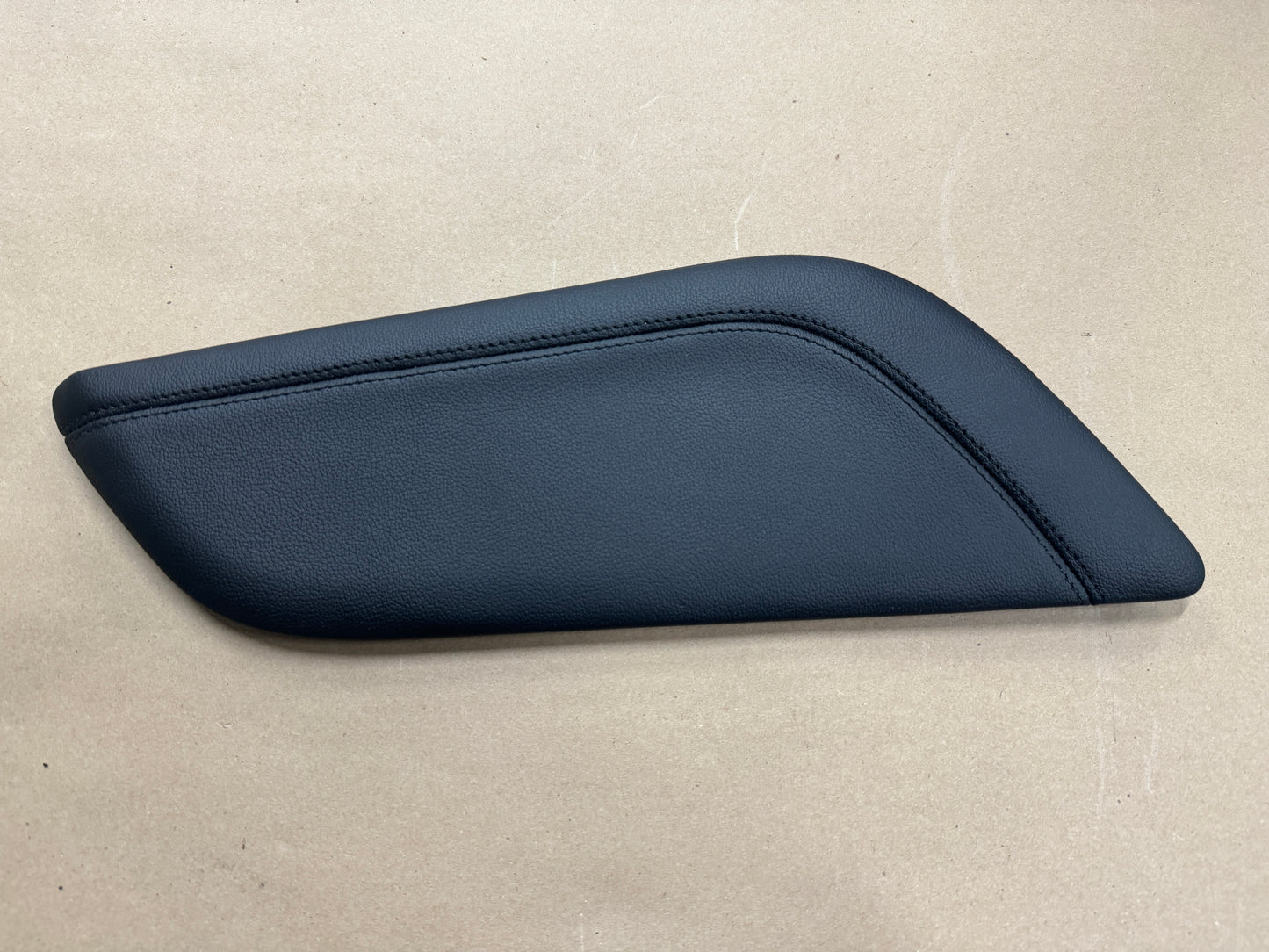 2020-2022 Mustang GT500 LH Driver Side Leather Knee Pad Panel