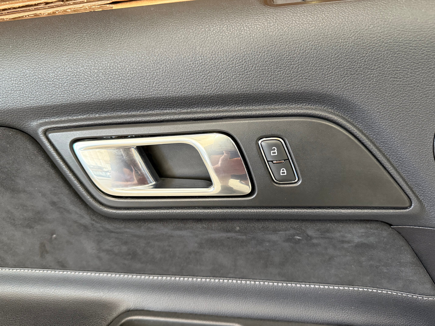 2018-2023 Ford Mustang GT LH Driver Leather/Suede Insert Door Panel Grey Stitch