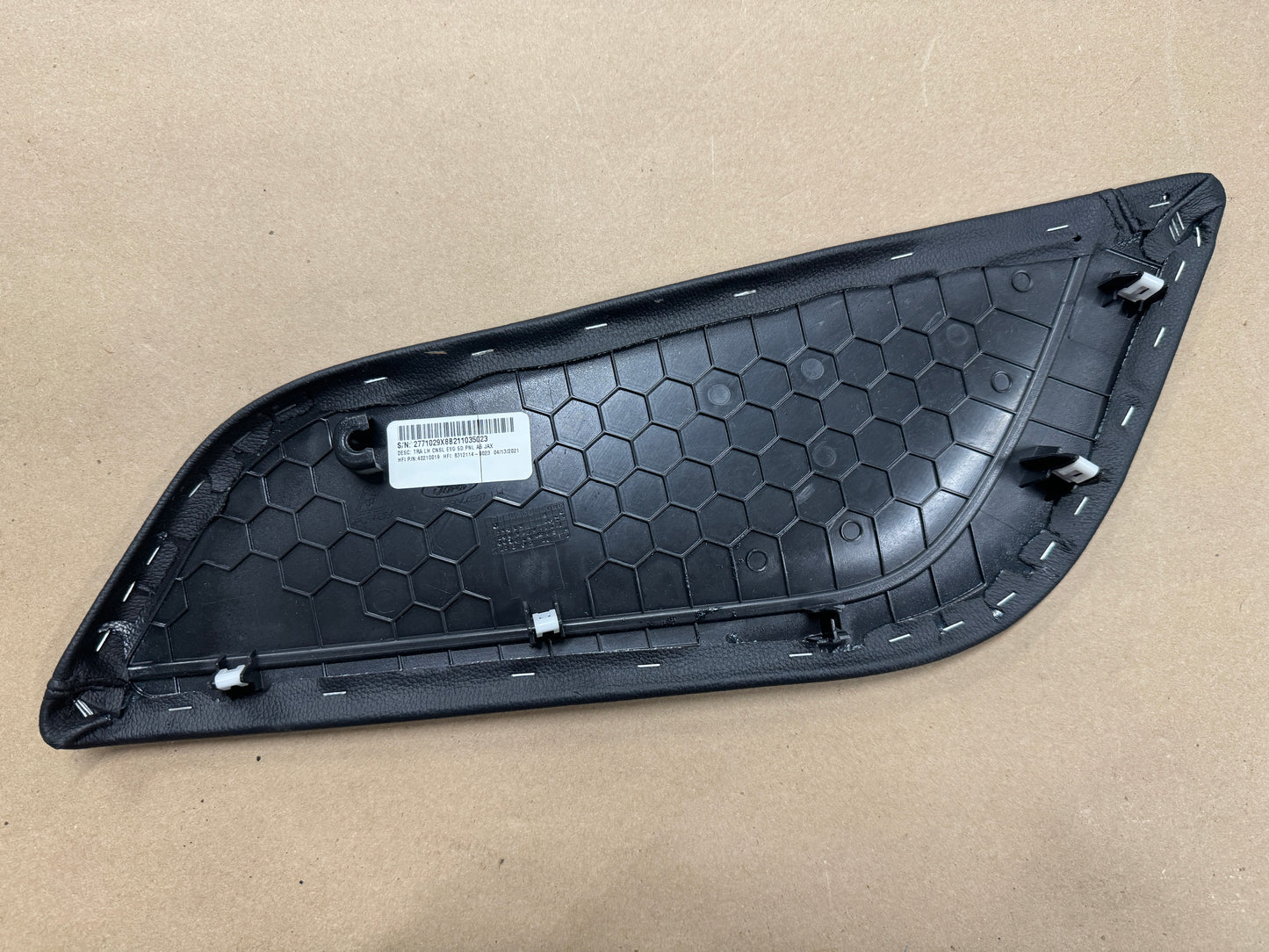 2020-2022 Mustang GT500 LH Driver Side Leather Knee Pad Panel