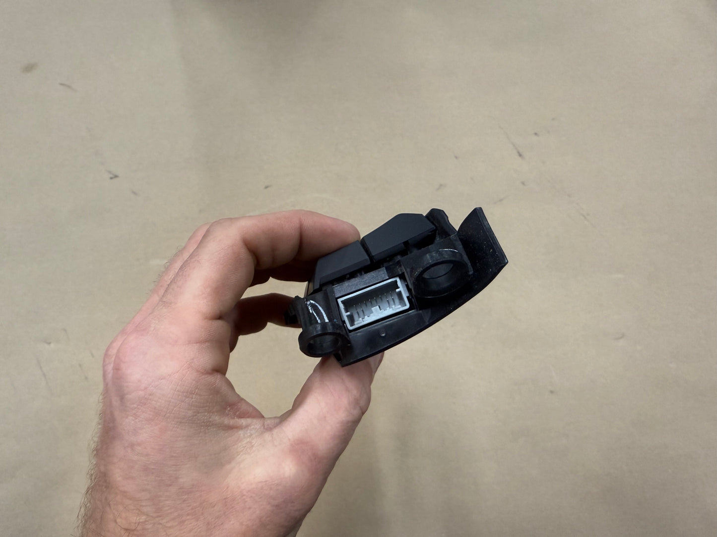2015-2017 Ford Mustang GT RH Wheel Steering Button Sync Control