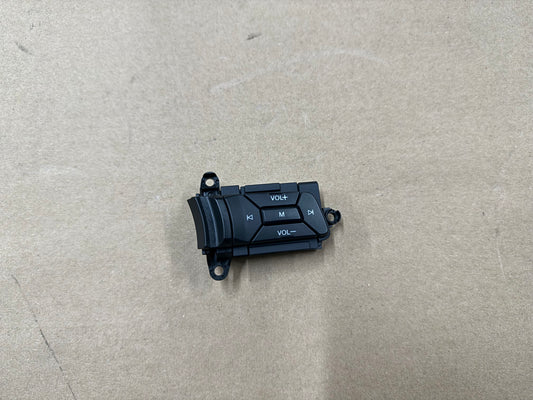 2015-2017 Ford Mustang GT RH Wheel Steering Button Volume Mute Search