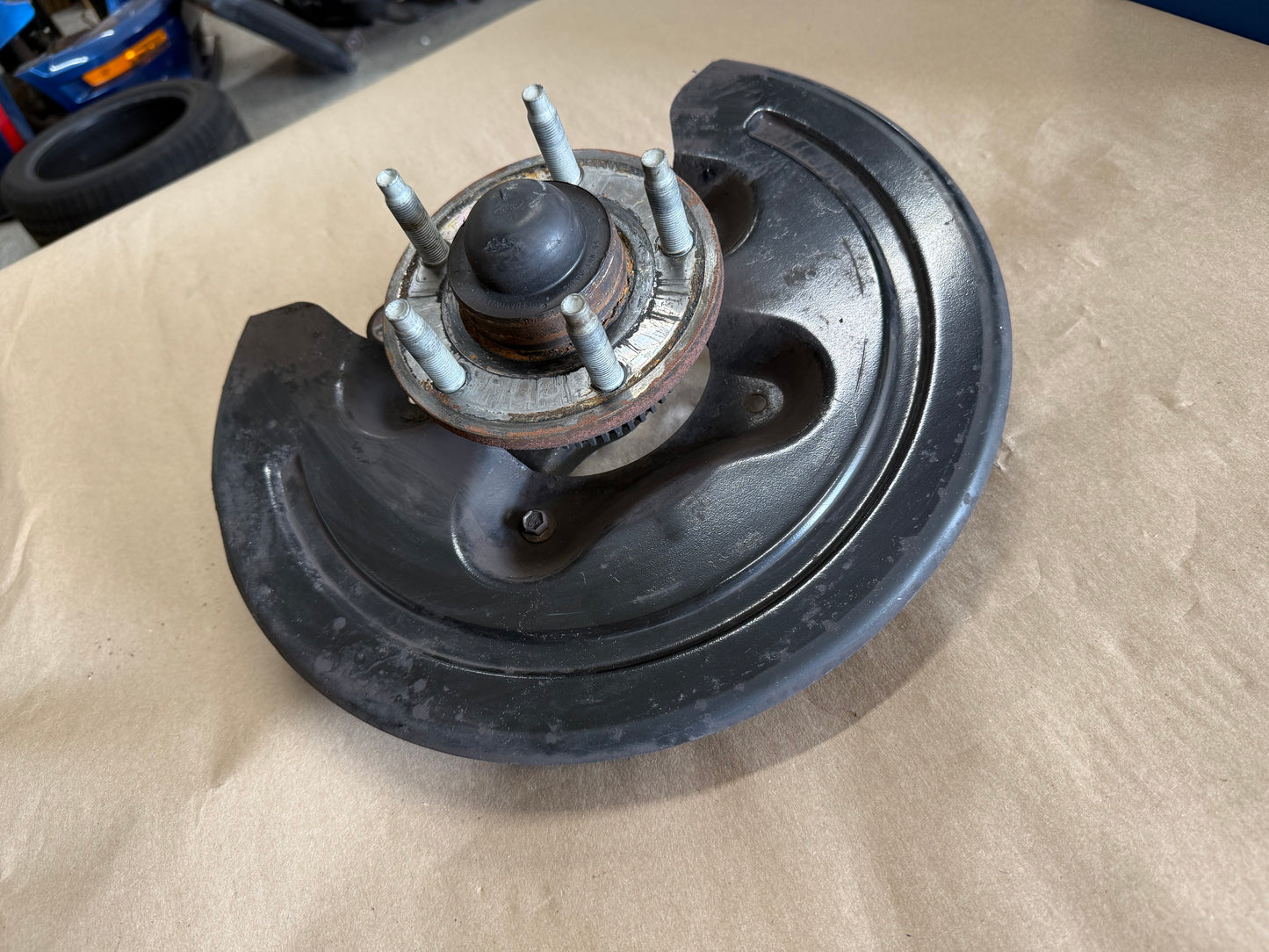 2007-2009 Ford Mustang GT500 RH Passenger Side Front Spindle Knuckle Hub 50k mi