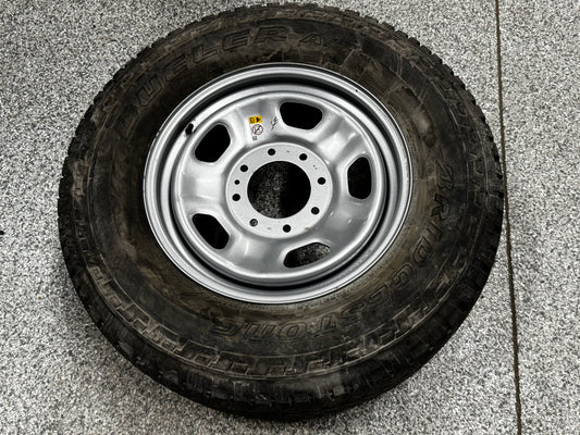 2023-2025 Ford F-250 F-350 Super Duty Spare Tire Bridgestone 275/70/18