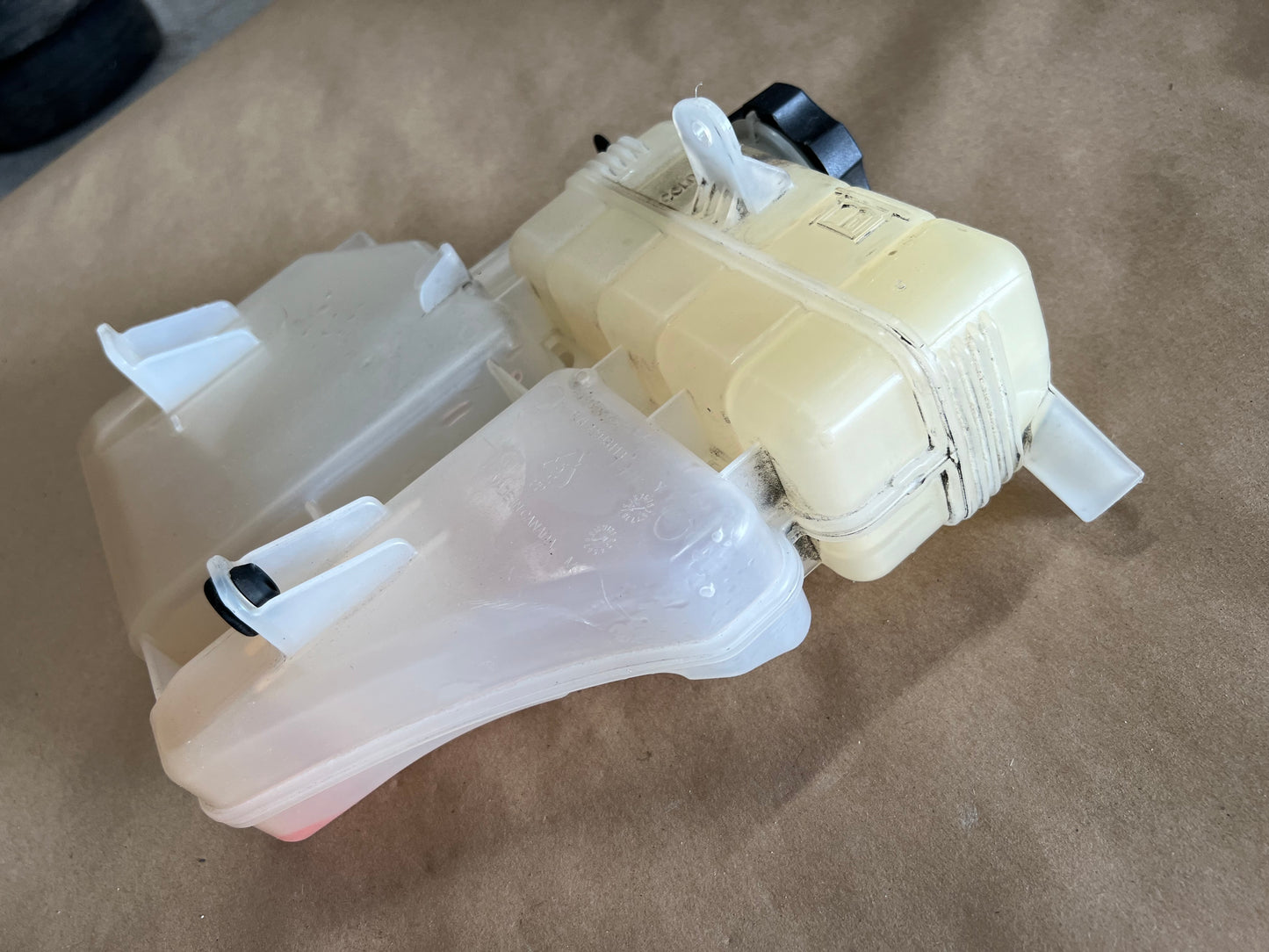 2016-2024 Chevrolet Camaro SS 6.2L V8 Coolant Overflow Tank