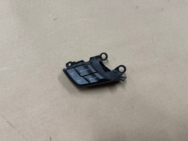 2015-2022 Mustang GT V6 LH Side Skirt Molding Driver Side Highland Green