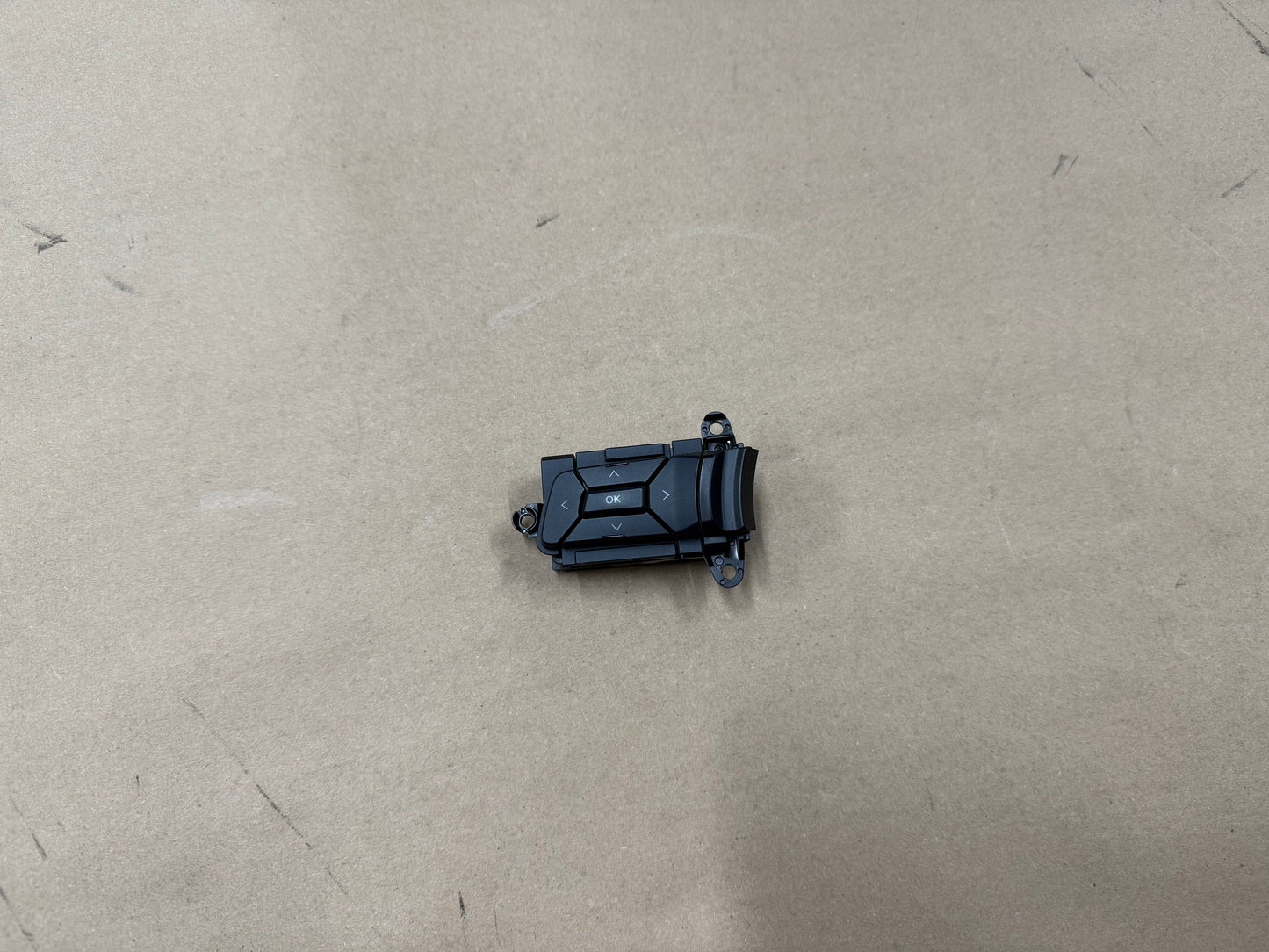 2015-2017 Ford Mustang GT LH Wheel Steering Button OK/Arrows