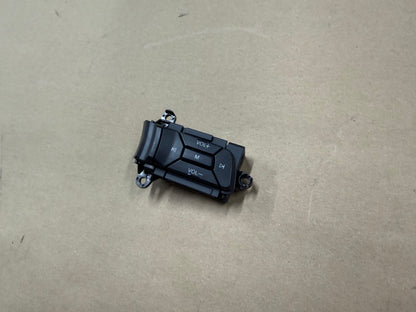 2015-2017 Ford Mustang GT RH Wheel Steering Button Volume Mute Search