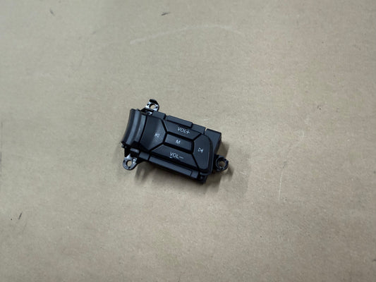 2015-2017 Ford Mustang GT RH Wheel Steering Button Volume Mute Search