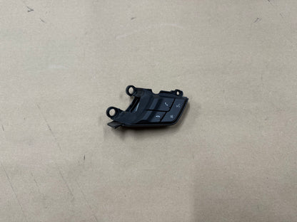2015-2017 Ford Mustang GT RH Wheel Steering Button Sync Control