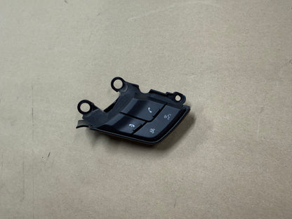 2015-2017 Ford Mustang GT RH Wheel Steering Button Sync Control