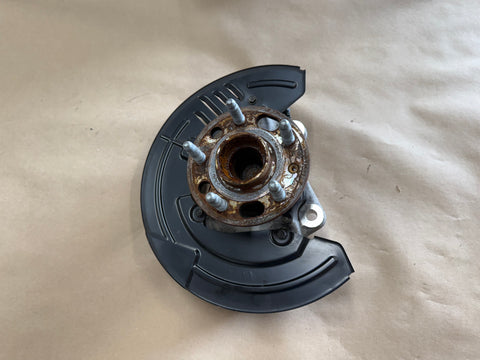 2016-2023 Chevrolet Camaro ZL1 SS LH Driver Side Front Spindle Knuckle Hub GM