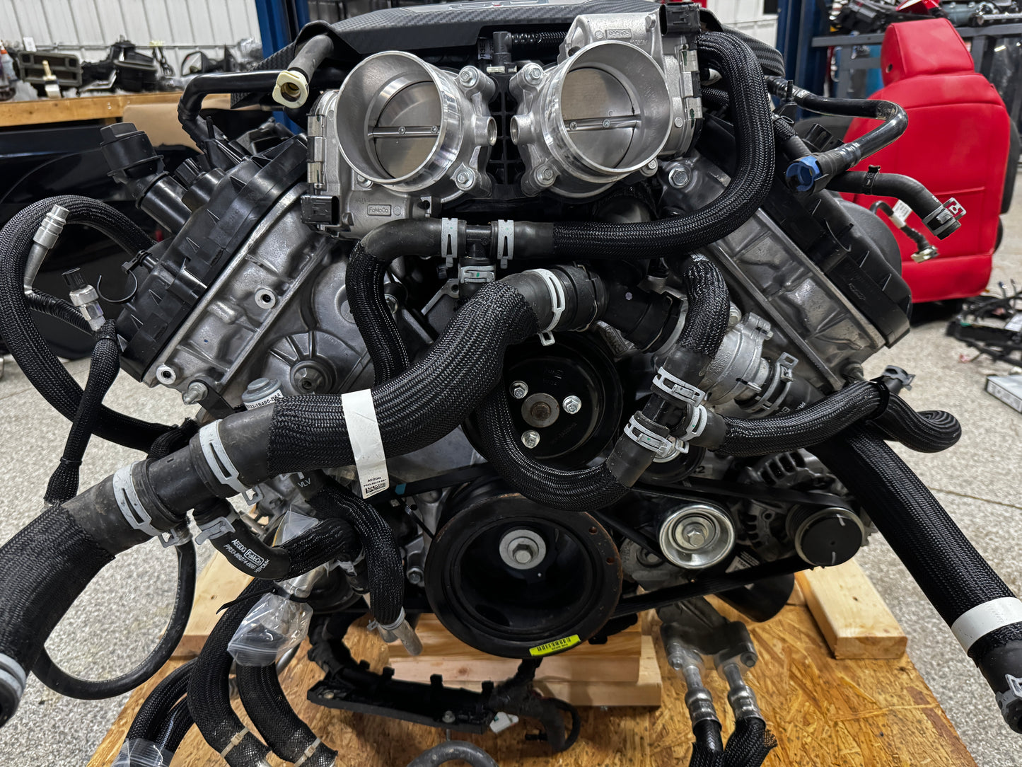2024 Mustang 5.0 Coyote Dark Horse Gen 4 Engine Drivetrain 10R80Transmission 650