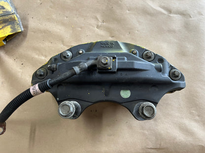 2016-2024 Chevrolet Camaro SS Front Brembo Brake Calipers 4 Piston