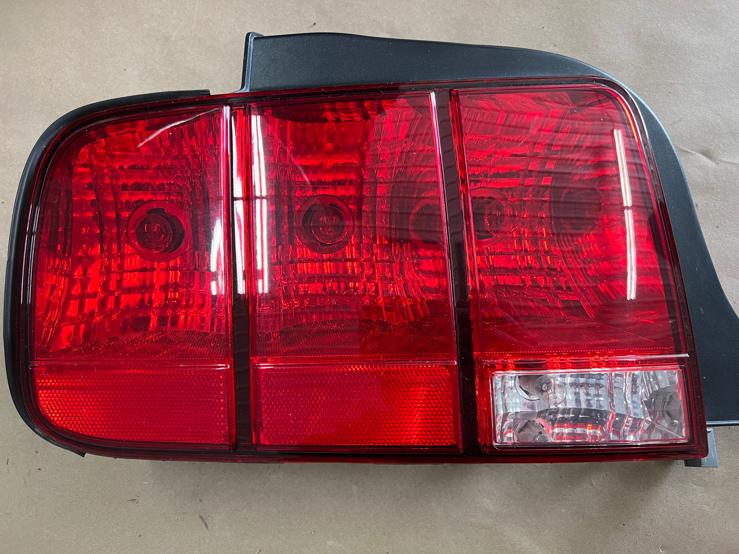 2005-2009 Ford Mustang GT V6 GT500 Tail Light LH Driver Side