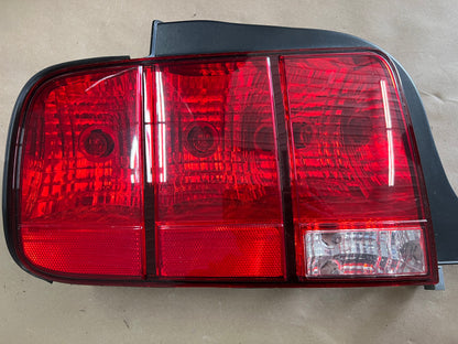 2005-2009 Ford Mustang GT V6 GT500 Tail Light LH Driver Side