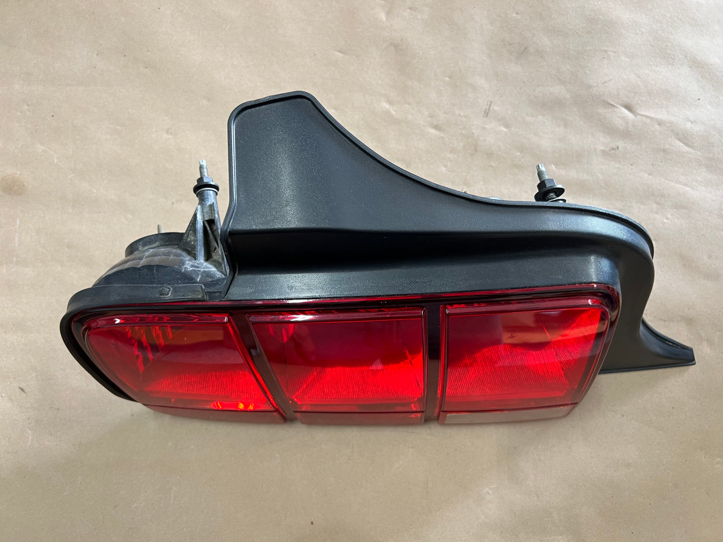 2005-2009 Ford Mustang GT V6 GT500 Tail Light LH Driver Side