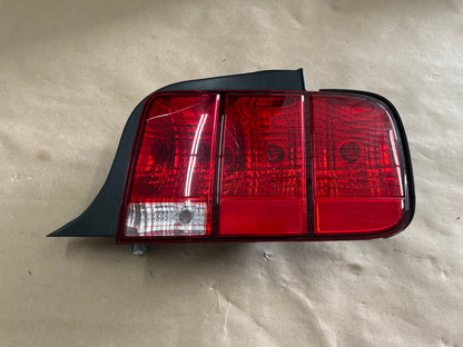 2005-2009 Ford Mustang GT V6 GT500 Tail Light RH Passenger Side